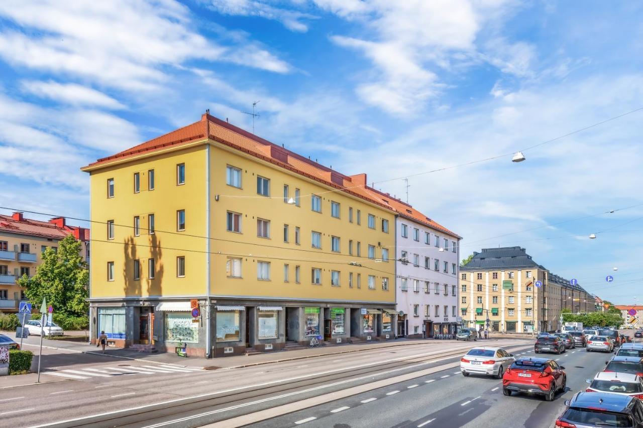 Wehost Colorful Studio Next To Park Puijonpuistikko In Vallila Neighborhood ヘルシンキ エクステリア 写真